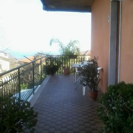 La Valle Dell'etna