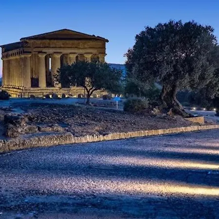 Дом отдыха La Valle Dell'etna Цафферана-Этнея